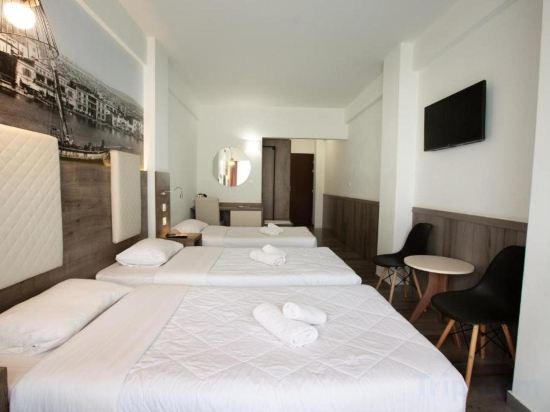 Фото Metropolitan Hotel