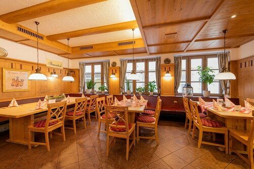 Гостиница Goldener Hirsch Donauwörth в Донауверте