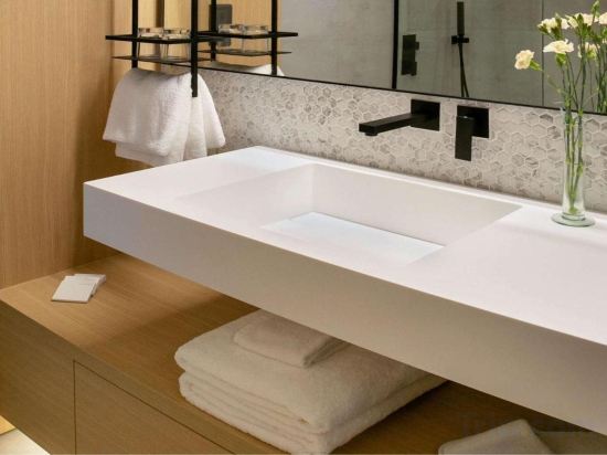 Фото Mercure Larnaca Beach Resort