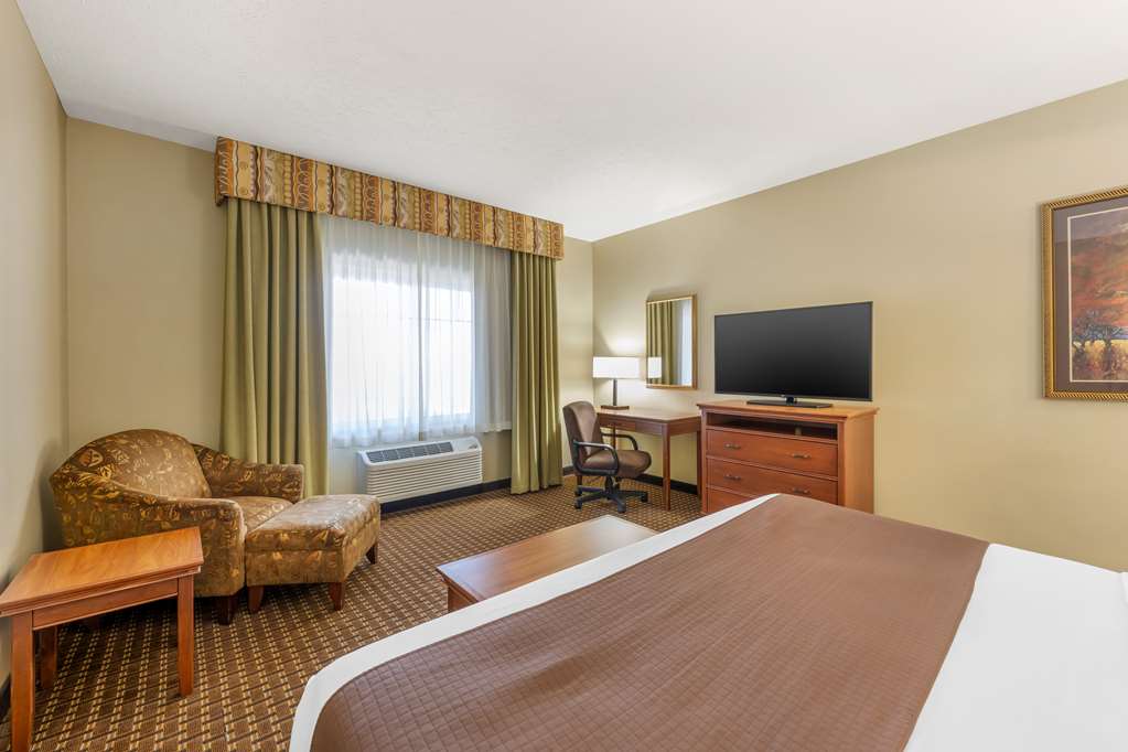 Фото Best Western Plus Grand Island Inn & Suites