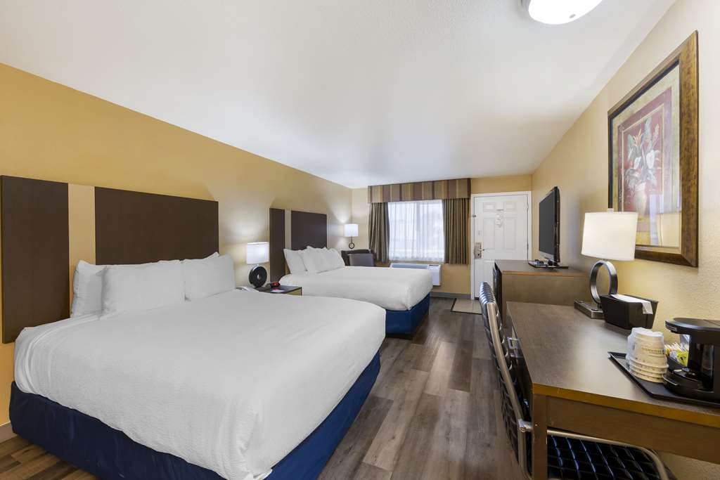 Фото Best Western Fallon Inn & Suites