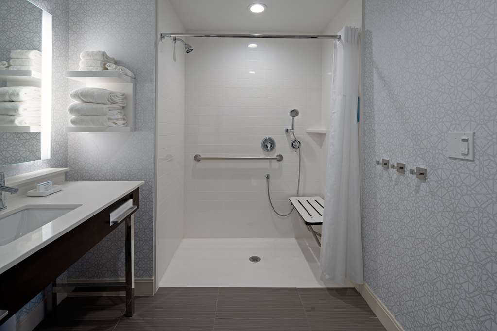 Фото Hampton Inn & Suites Gilroy