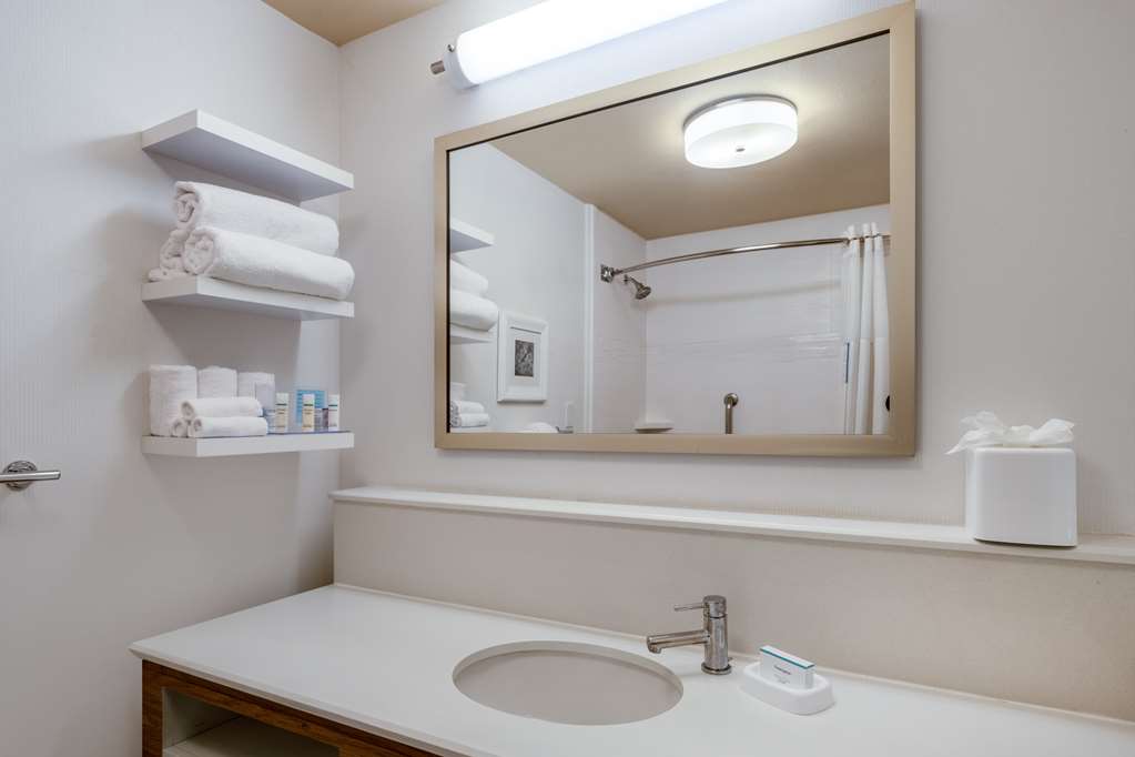 Фото Hilton Garden Inn Irvine East/Lake Forest