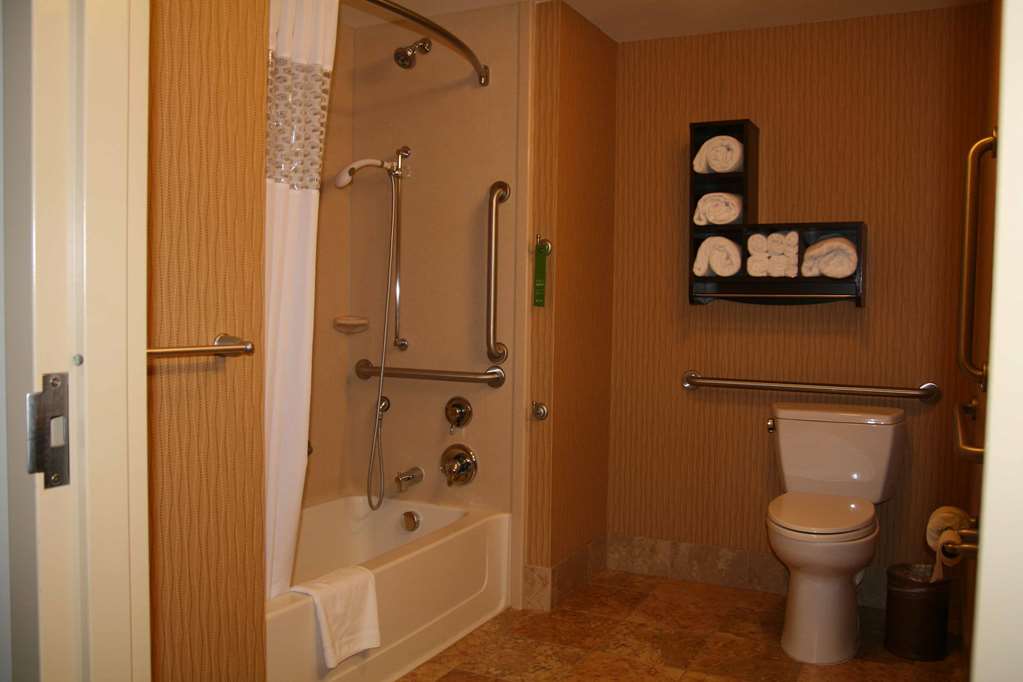 Фото Hampton Inn Union City