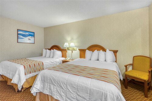Гостиница SureStay Plus Hotel by Best Western Reno Airport в Рино