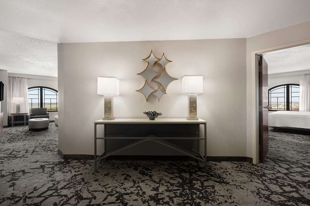 Фото Embassy Suites by Hilton Dallas Dfw Airport North