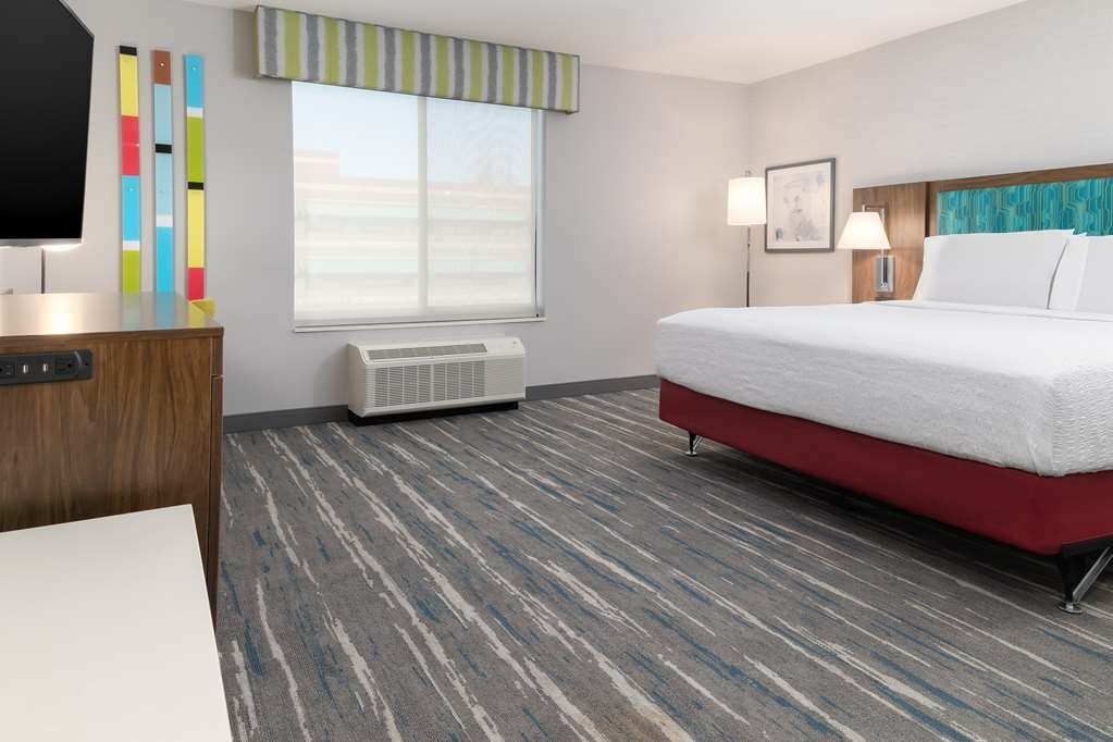 Фото Hampton Inn & Suites Santa Rosa Sonoma Wine Country