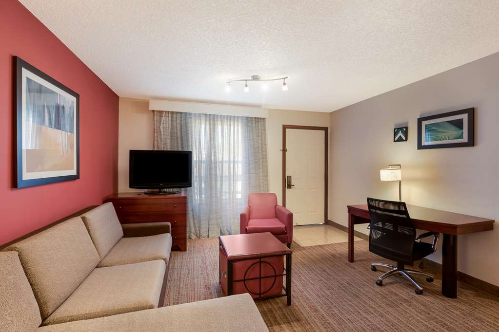 Фото SenS Suites Livermore, SureStay Collection by Best Western