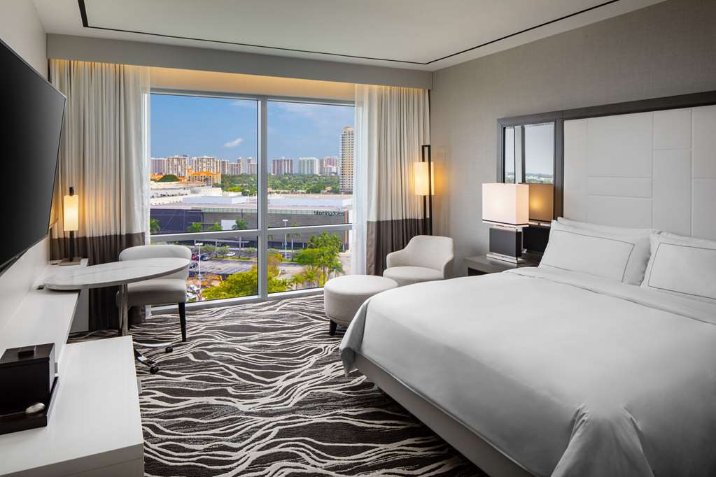 Фото Hilton Aventura Miami