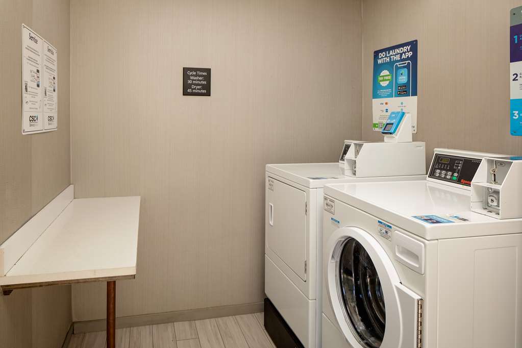 Фото Hampton Inn & Suites Nashville-Airport