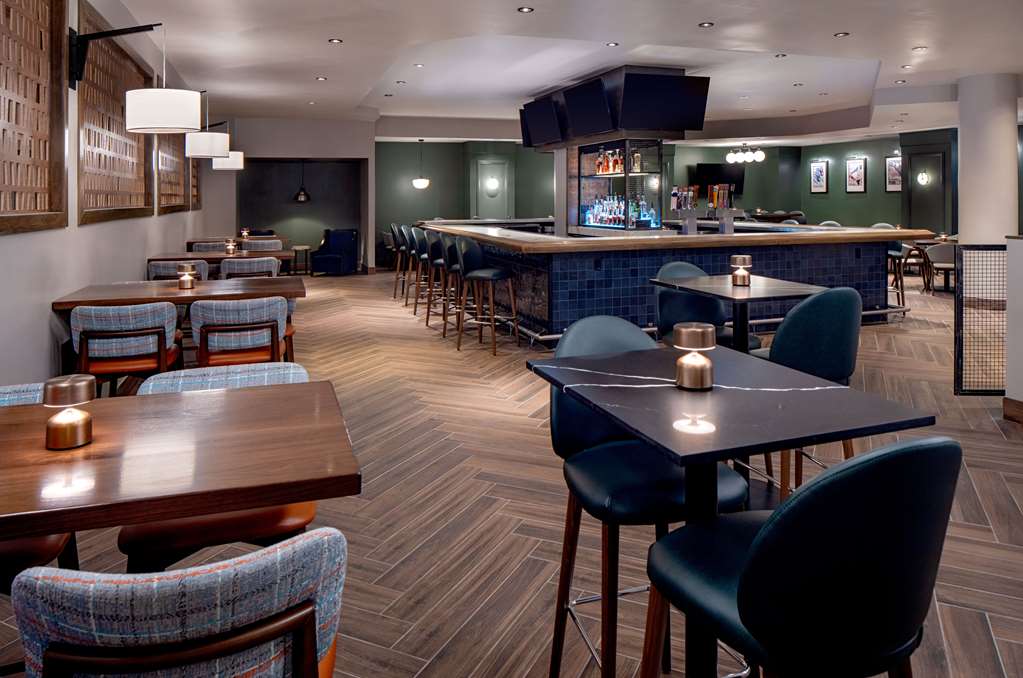 Фото DoubleTree Suites by Hilton Hotel Salt Lake City