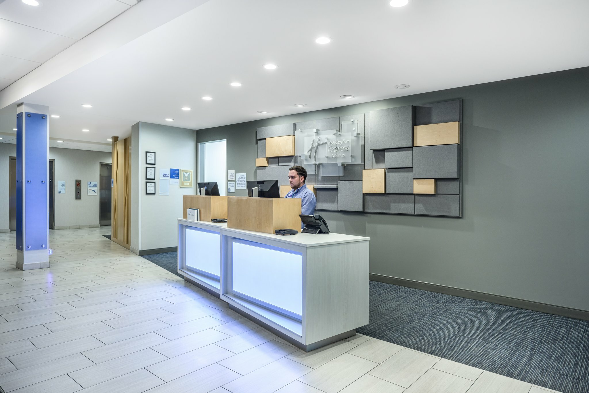 Фото Holiday Inn Express & Suites Phoenix East - Gilbert, an Ihg Hotel