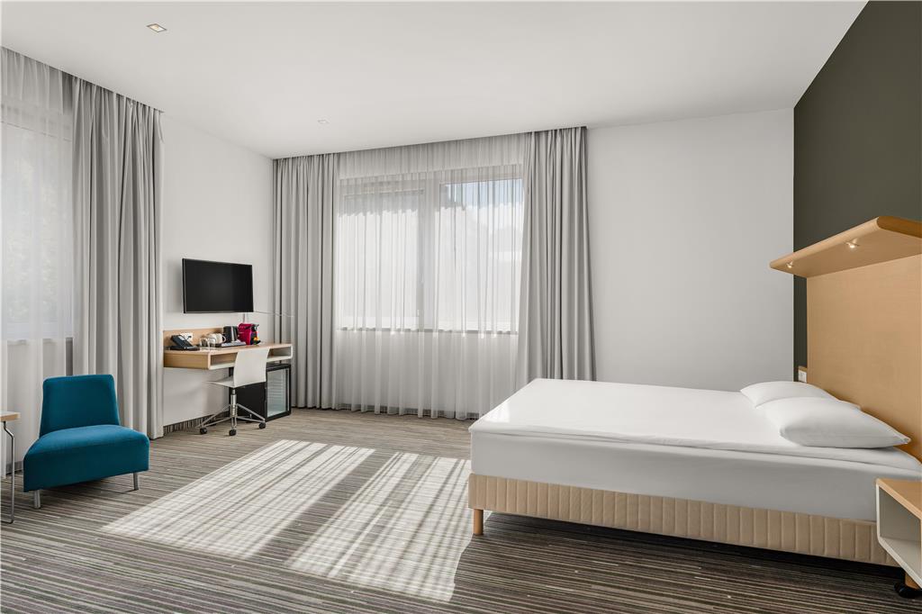 Фото Park Inn by Radisson Budapest