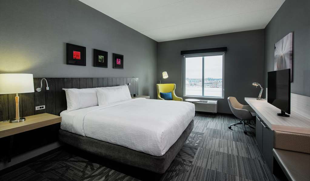 Фото Hilton Garden Inn Winnipeg South
