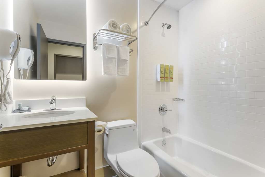 Фото Best Western Brooklyn-Coney Island Inn