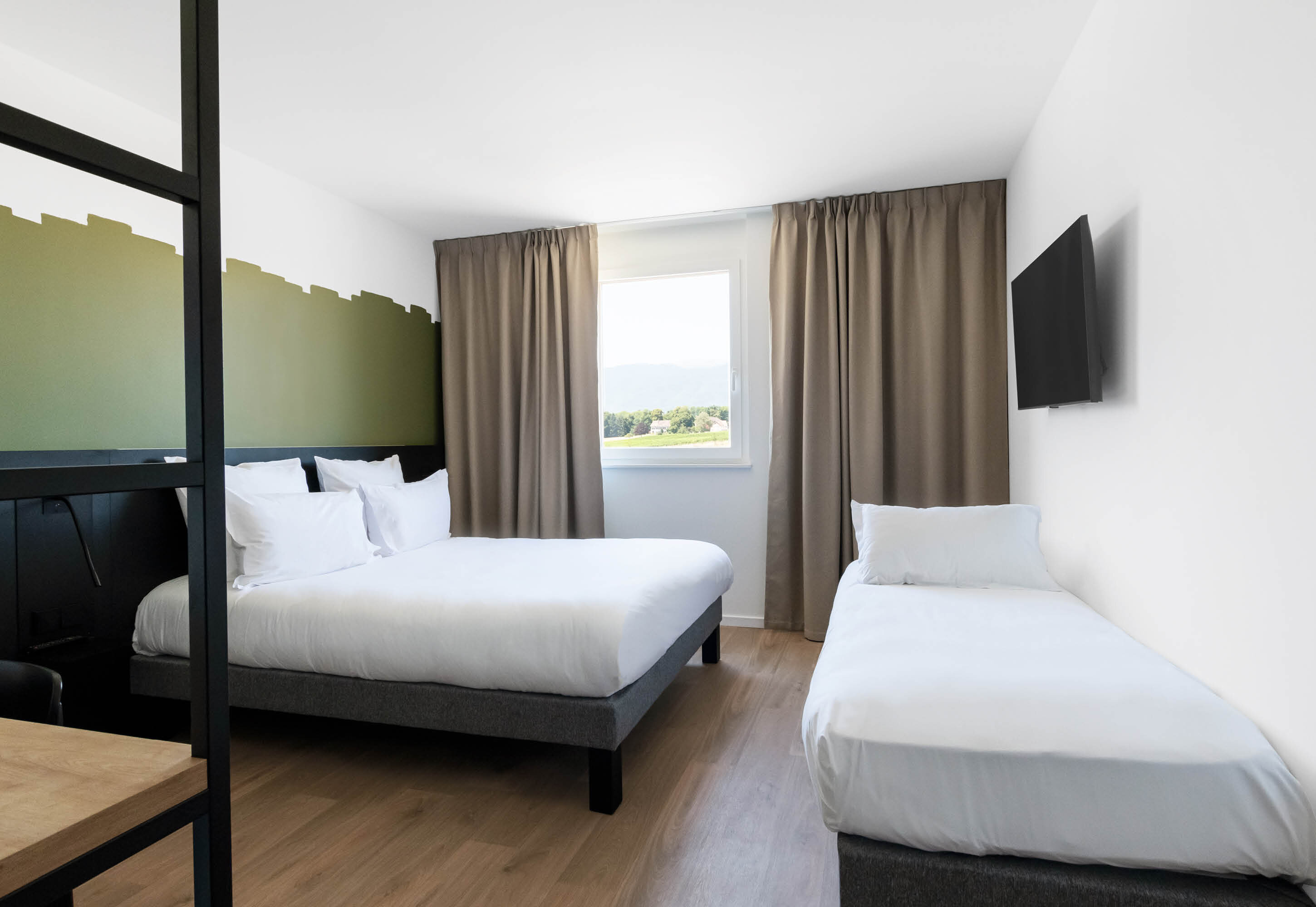 Фото B&b Hotel Nyon