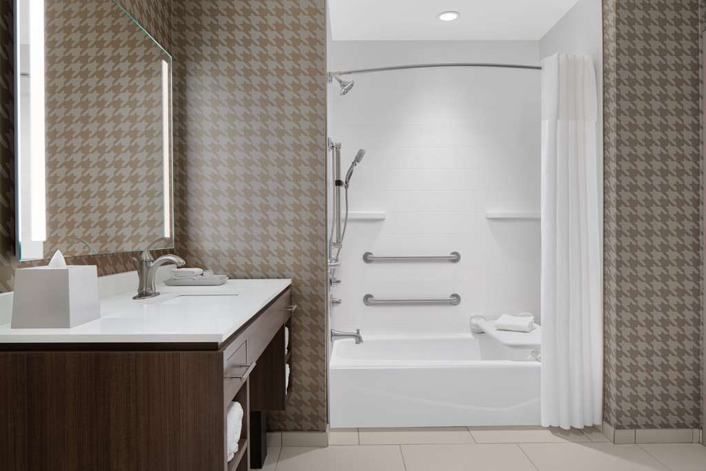 Фото Home2 suites by Hilton Carlsbad