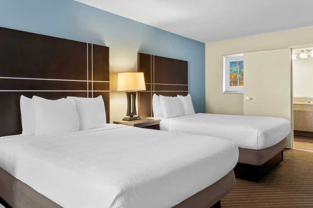 Фото Best Western Newport Inn