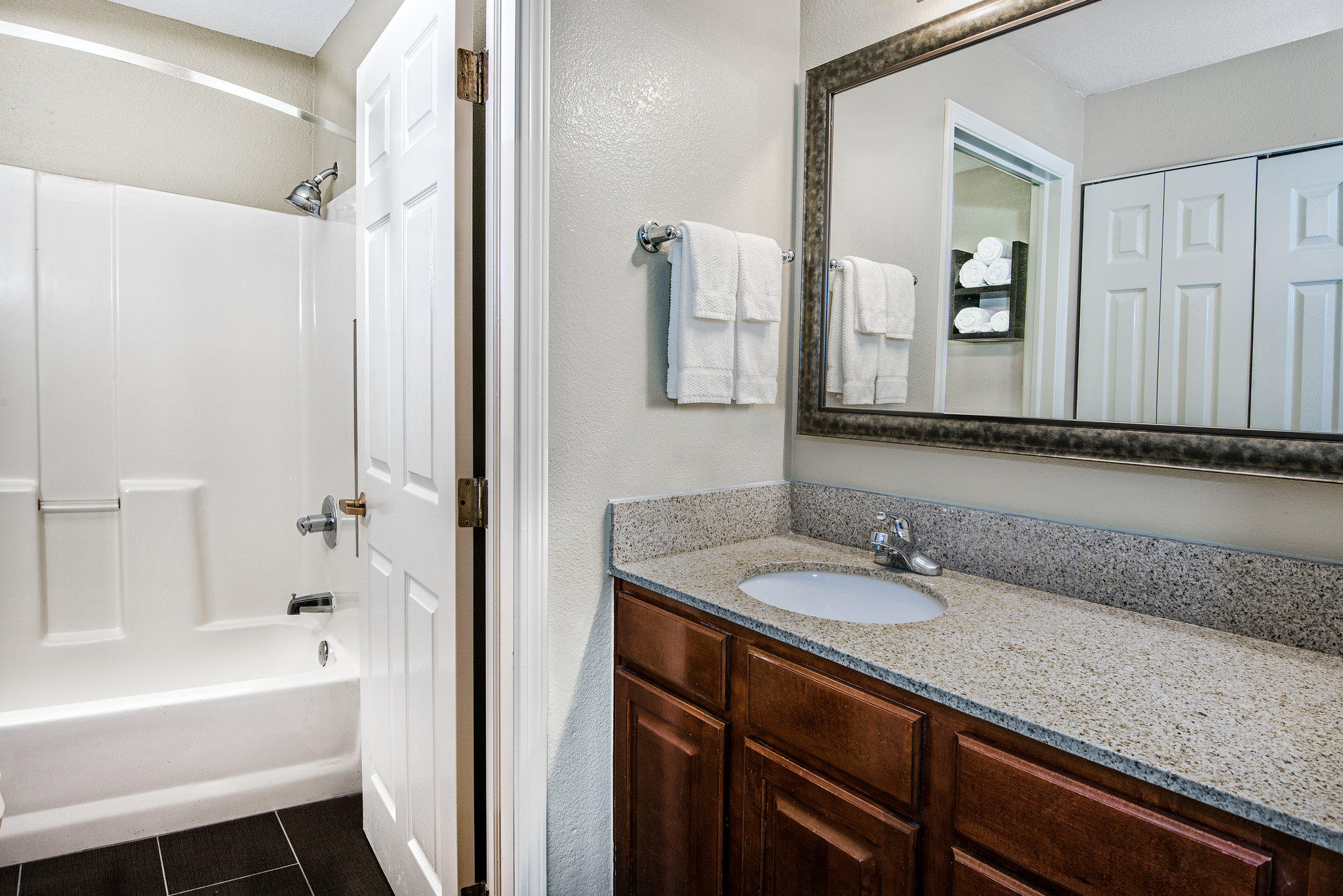 Фото Staybridge Suites Round Rock, an Ihg Hotel