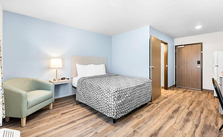 Фото Woodspring Suites Bluffdale Salt Lake City