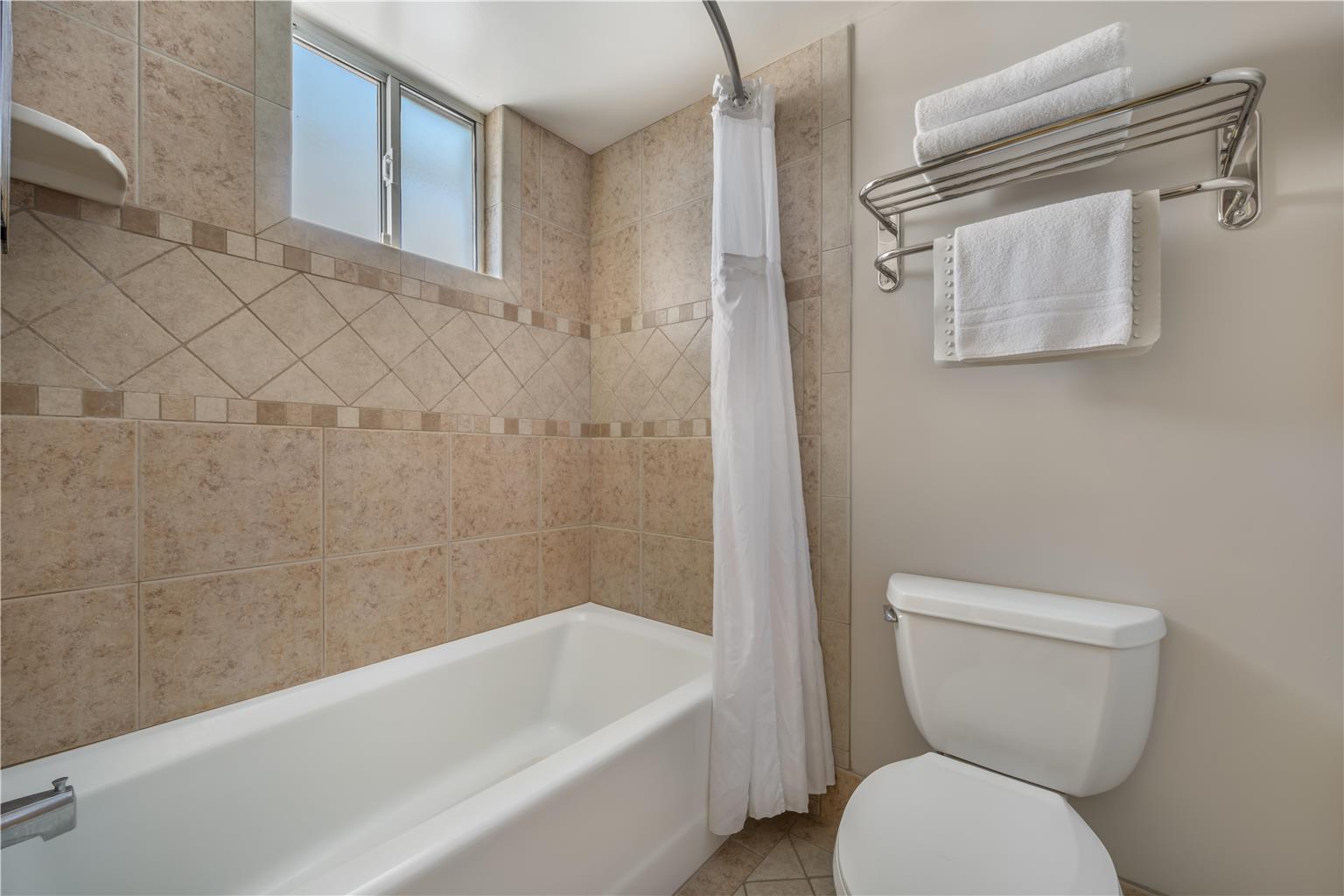 Фото Best Western Plus King's Inn & Suites