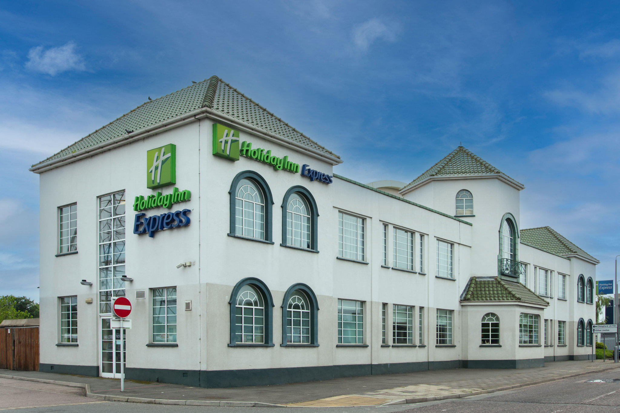 Фото Holiday Inn Express London Chingford