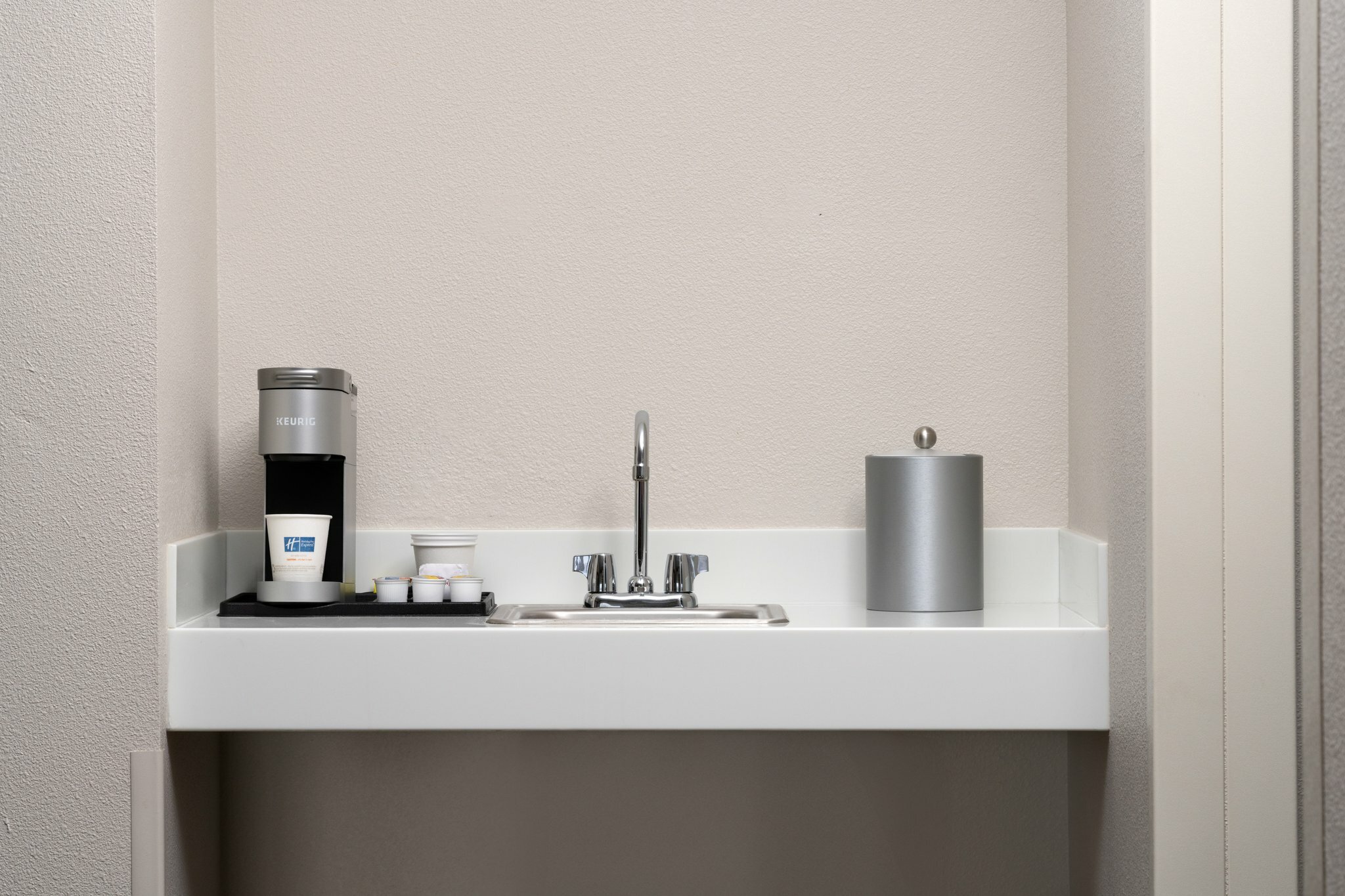 Фото Holiday Inn Express & Suites Albuquerque Historic Old Town, an Ihg Hotel