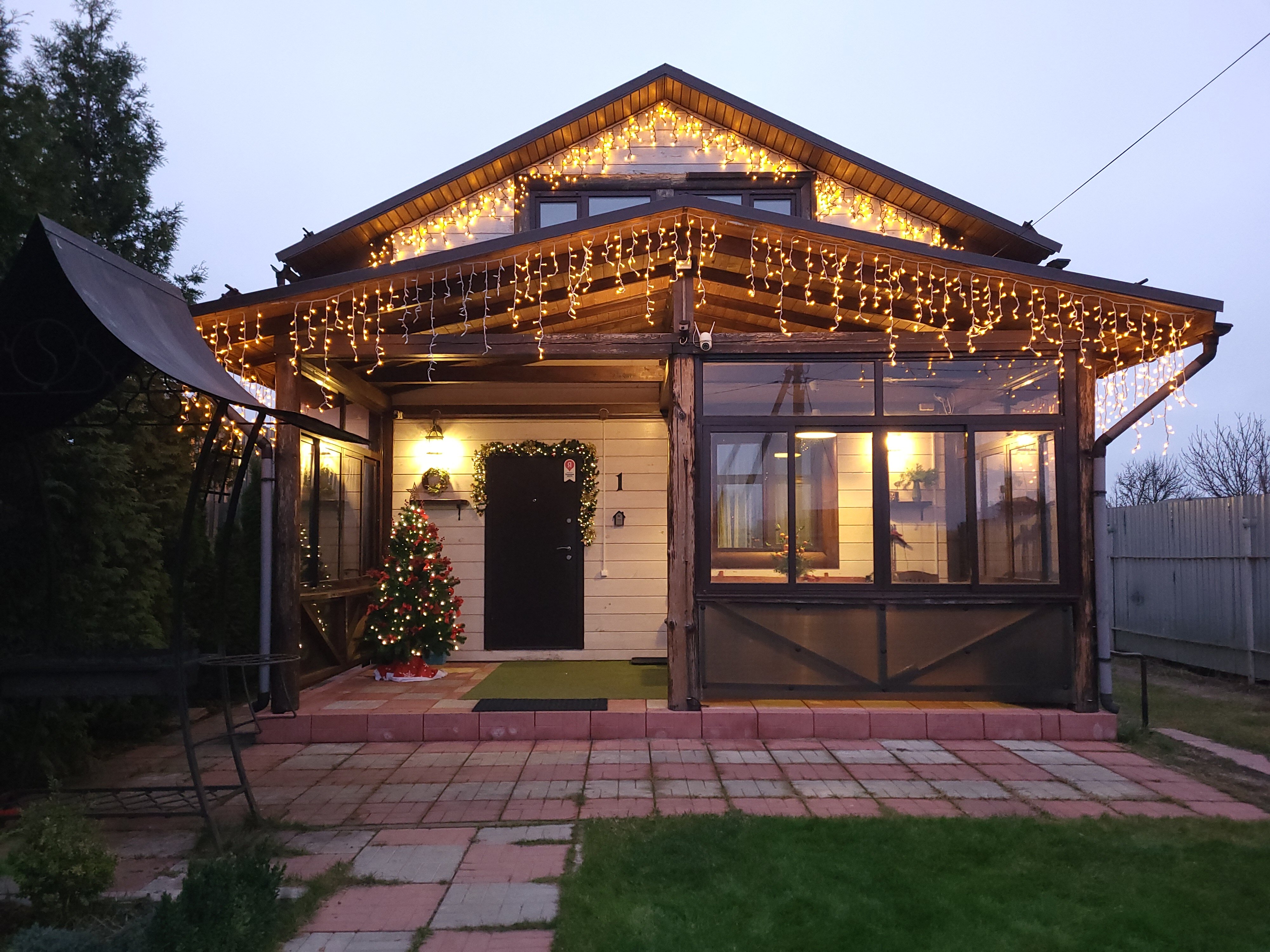 Фото отеля 1