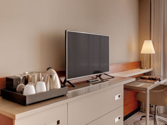 Фото Courtyard by Marriott Zurich North