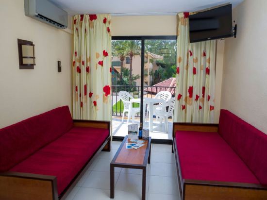 Фото Hotel Puente Real