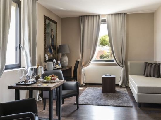 Фото Th Roma - Carpegna Palace