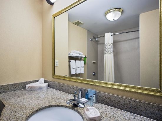 Фото Hampton Inn Batavia