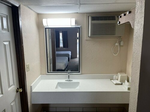 Гостиница Nendels Inn & Suites в Додж-Сити