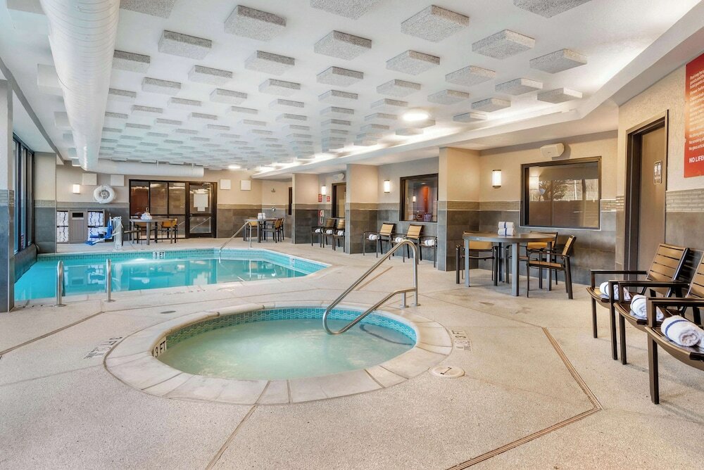 Фото Drury Inn & Suites Atlanta Airport