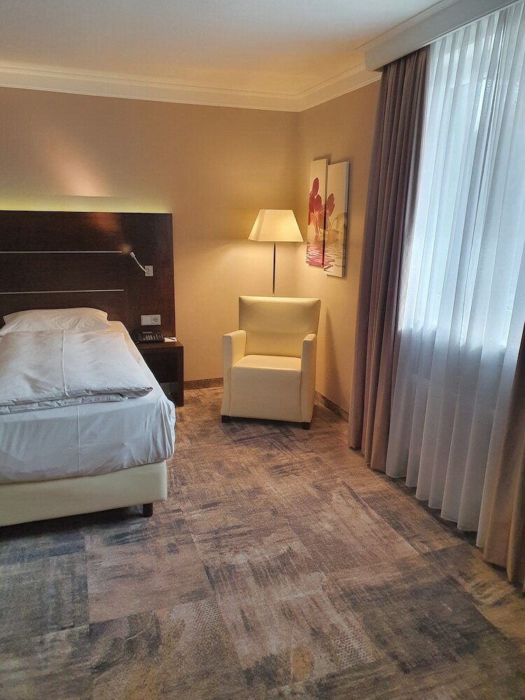 Фото Mercure Hotel Hagen