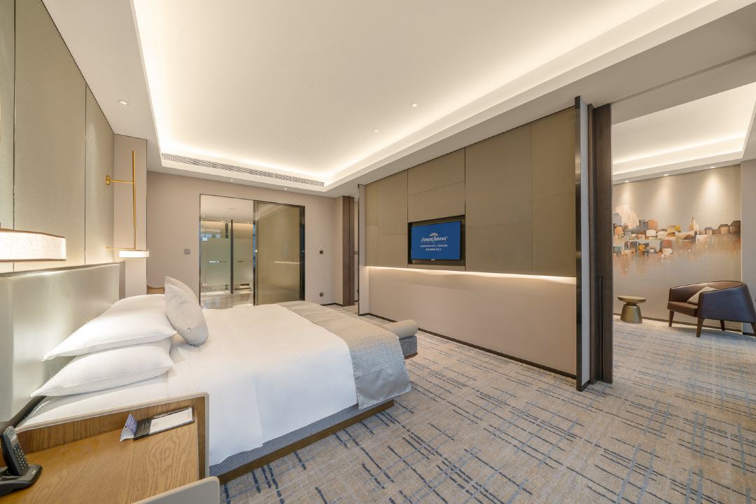 Фото Howard Johnson Wyndham Downtown Hotel Chongqing