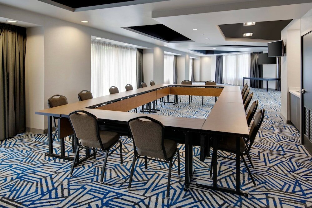 Фото Courtyard by Marriott Atlanta Downtown