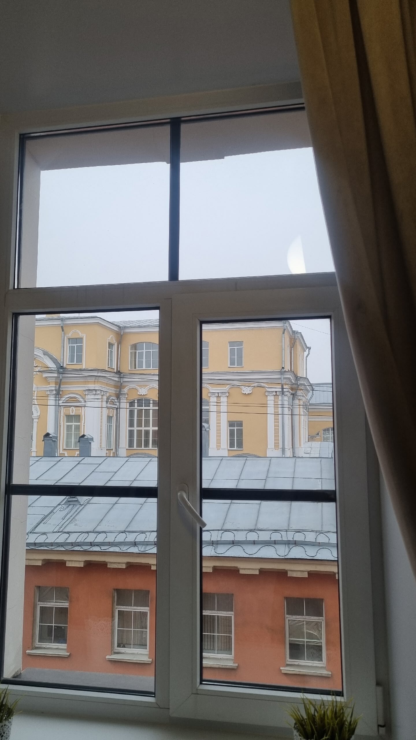 Фото Друзья у Гостиного Двора