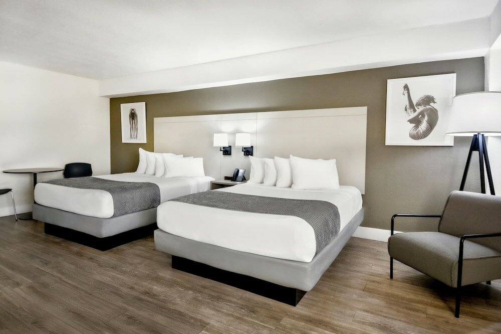 Фото Wyndham I-Drive Avanti Resort & Conference Center