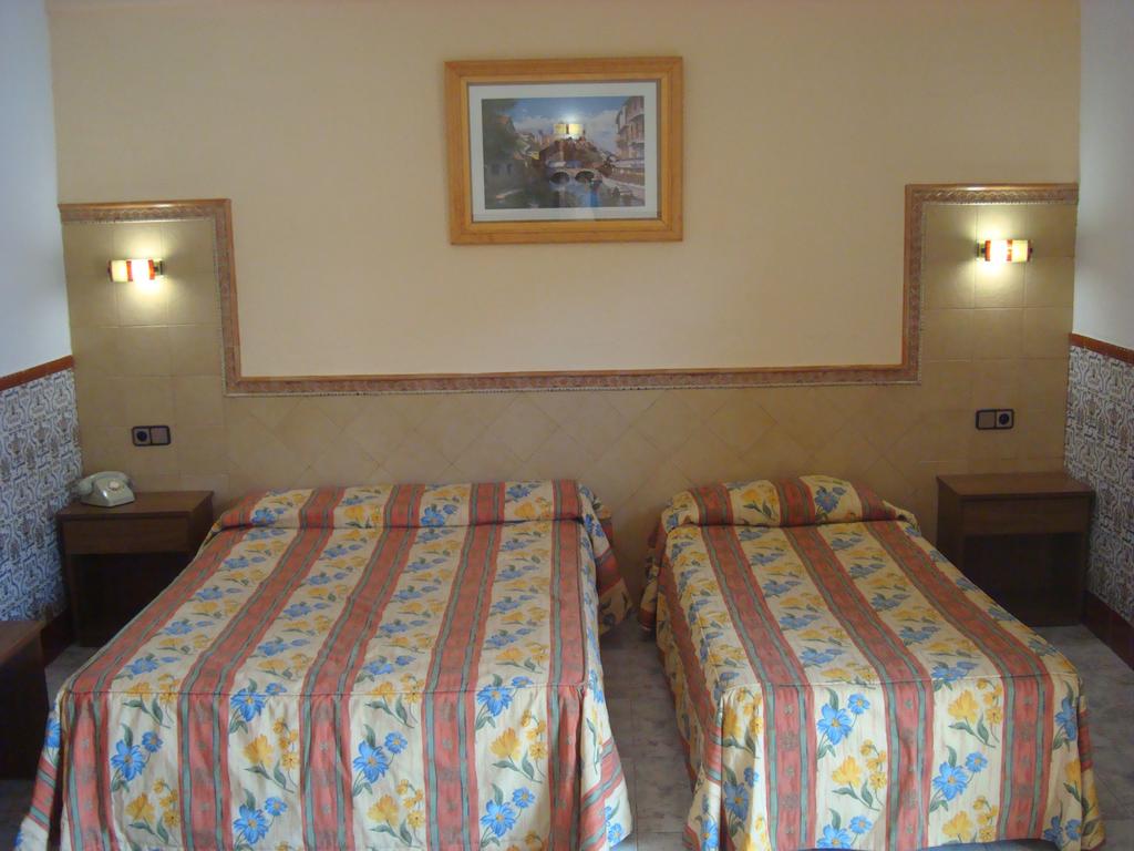 Фото Hotel Univers