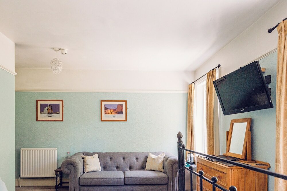 Фото Broomfield House