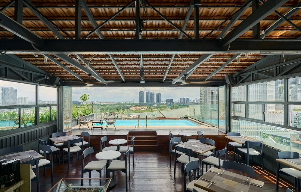 Фото Sky Gem Central Hotel