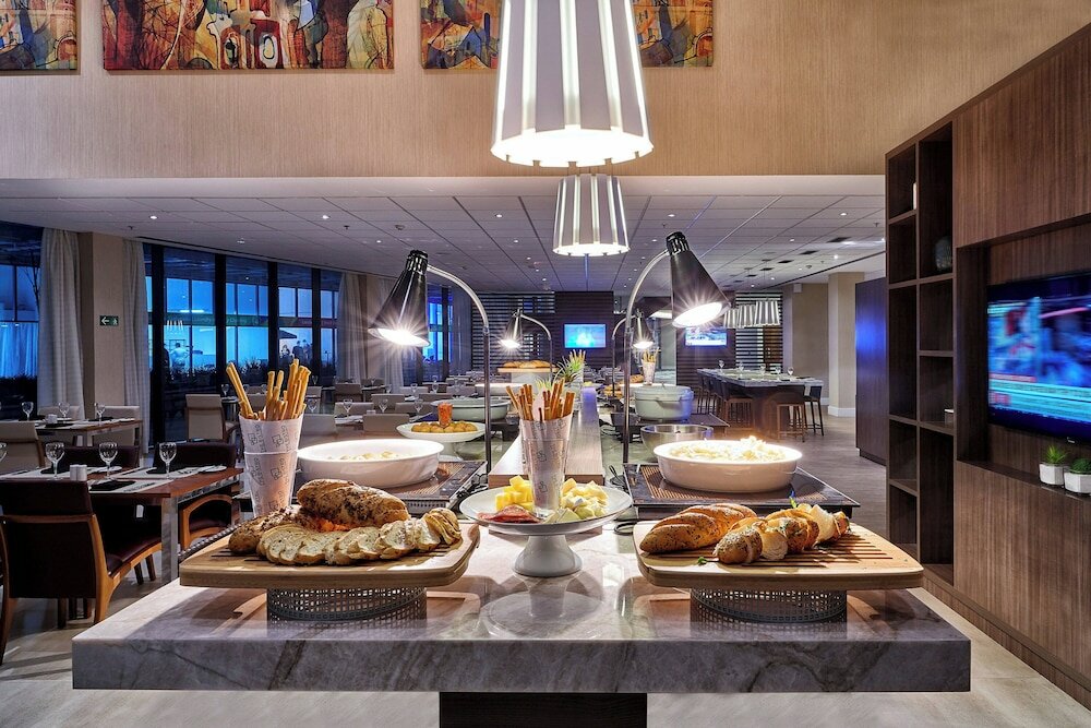 Фото Courtyard by Marriott Rio De Janeiro Barra da Tijuca