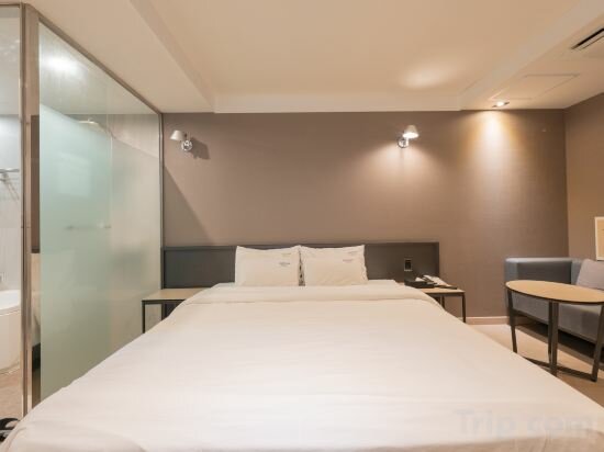 Фото Hotel Button