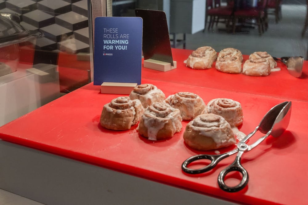 Фото Holiday Inn Express & Suites Edmonton N - St. Albert, an Ihg Hotel