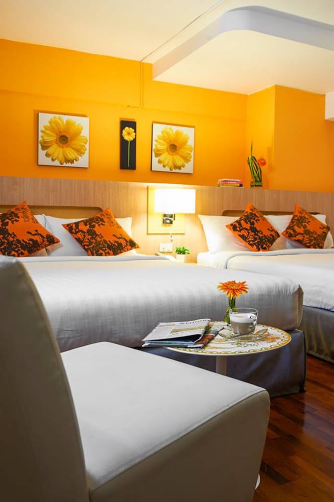 Фото The Inn Saladaeng