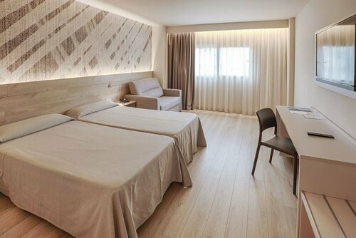 Внешний вид отеля Hotel Port Alicante City & Beach в Аликанте, фото 4