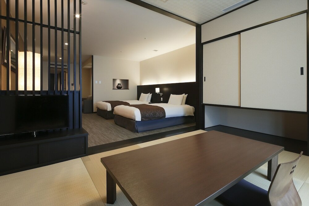 Фото Kyoto Tower Hotel