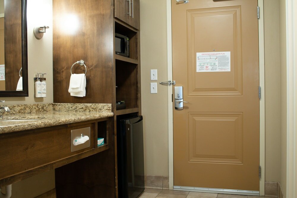 Фото Holiday Inn Express and Suites Williston, an Ihg Hotel