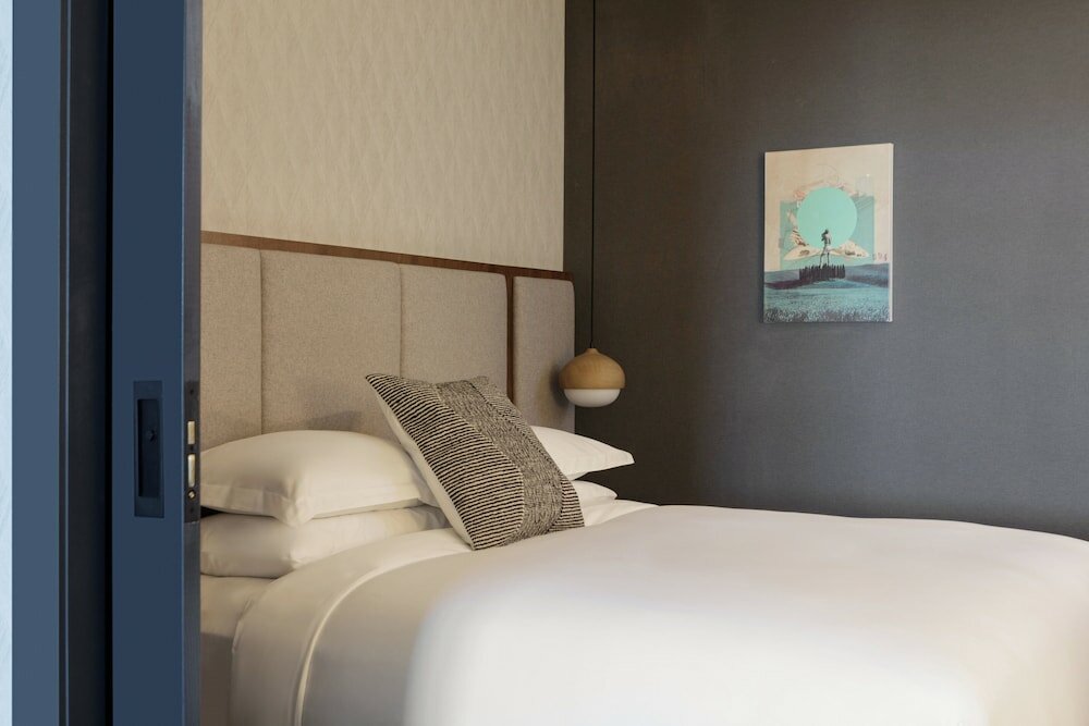 Фото Kimpton Armory Hotel Bozeman, an Ihg Hotel